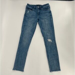 Uniqlo Skinny Tapered Mid Rise Ultra Stretch Distressed Jeans Size 25 Women’s